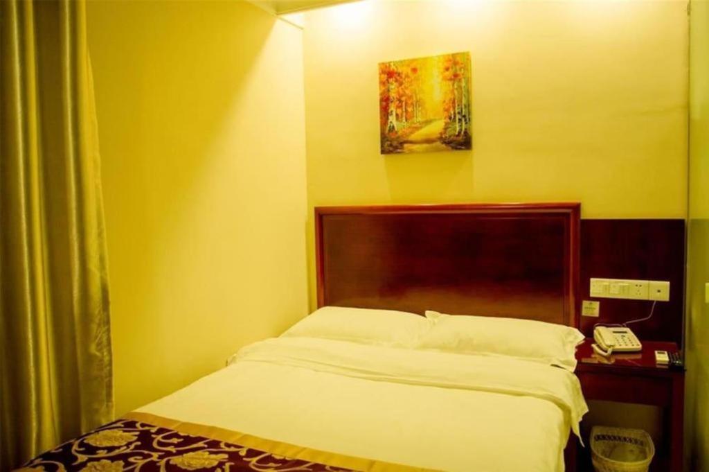 Greentree Inn Linyi Feixian Jianshe Road Express Hotel Exteriér fotografie
